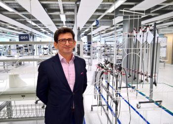 Karl Storz Eesti tehase tegevjuht Tõnis Pilvisto on ettevõtte arenguga kaasas käinud algusest peale. Fotod: Karl Storz