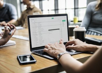 Pea pooled Eesti tööstusettevõtted ei ole astunud samme oma töötajate digioskuste arendamiseks