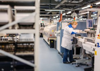 Foto; Elektroonikatööstus Enics Saaremaal