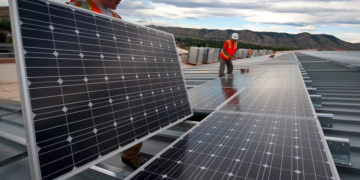 Päikeseelektri tootmise buum paneb jaotusvõrgu võimekuse proovile. Tuleviku elektrivõrk ja taastuvenergia: kuidas edasi liikuda?