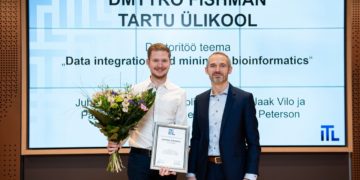 Ustus Aguri stipendiaat Dmytro Fishman ja ITL-i president Ivo Suursoo. Foto: Joanna Jõhvikas.