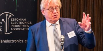 Euroopa elektroonikatootmise teenuse üks tunnustatumaid analüütikuid Dieter G. Weiss. Foto: Peeter Sirge