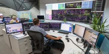 Eesti elektrisüsteemi sünkroniseerimine Mandri-Euroopa sagudsalaga. Eleringi juhtimiskeskus. Foto: Raubo Volmar / Eesti Ekspress / Scanpix