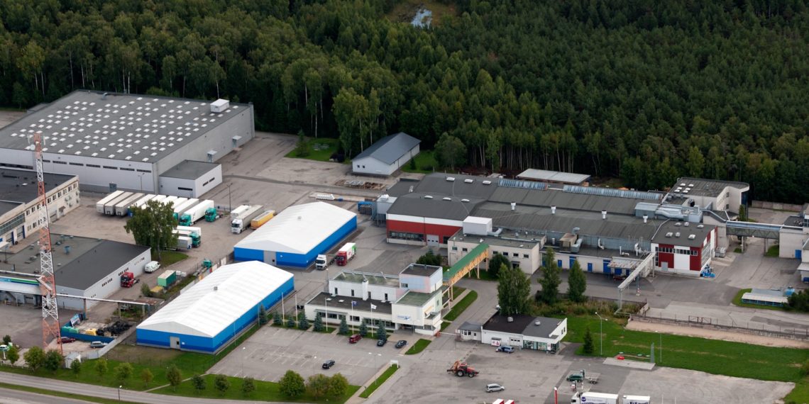 Akzo Nobel Baltics AS kuulub AkzoNobel kontserni, mis on juhtiv ülemaailmne värvide, pinnakattevahendite ja erikemikaalide suurtootja. Pildil Akzo Nobel Baltics Rapla tootmisüksus. Foto: AkzoNobel