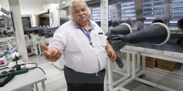 Tuulisel Eestil on potentsiaali saada tubliks vesinikuriigiks. Professor Enn Lust usub, et Eestis saab odavat vesinikku toota tuuleparkides ja päikeseelektri genereerimise kompleksides. Foto: Margus Ansu, Eesti Meedia/Scanpix