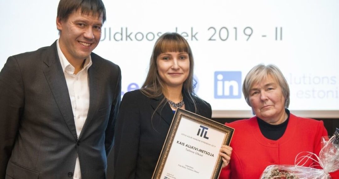 Ootame avaldusi ITL-i Ustus Aguri stipendiumile. ITLi president Andre Krull, stipendiumisaaja Kais Allikivi-Metsoja ja tema juhendaja, dotsent Pille Eslon. Foto: Johanna Jõhvikas