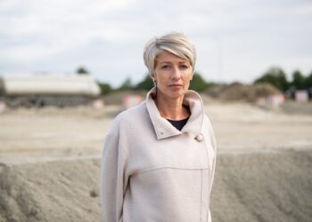 HKScan Eesti juht Anne Mere nendib, et ei tea, kui palju läheb ettevõtte jaoks maksma ühekordse plasti direktiivi ülevõtmine, sest direktiivi rakendusakte ja selgeid definitsioone pole. Plastidirektiiv. Foto: Eero Vabamägi / Postimees /Scanpix