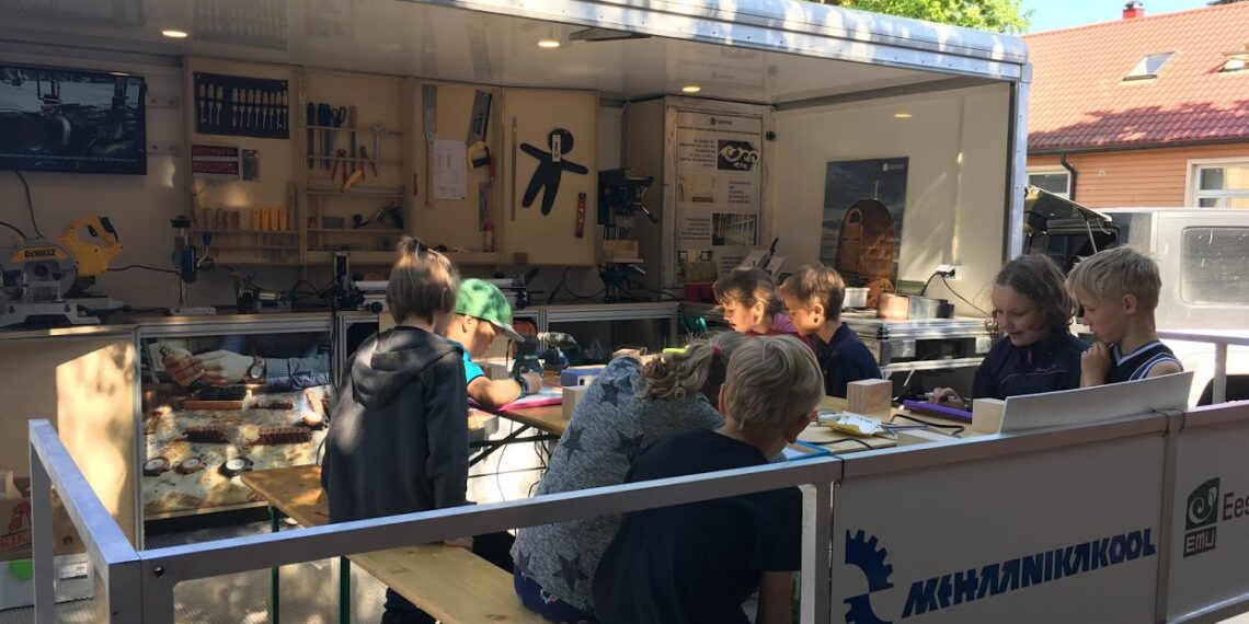 Projekt Lab4STEM uurib STEM õpet Eestis. Merkuur OÜ mobiilne töökoda. Foto: Merkuur