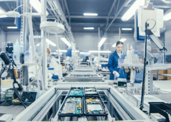 Nõudluse hüppeline kasv mõjutab ka Eesti elektroonikatehaseid. Foto: Shutterstock