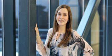 Arendusnõunik nõustab ettevõtjaid ja toob kompetentsi kokku. Merylin Pill, Eesti Elektritööstuse Liidu arendusnõunik. Foto: Eesti Elektritööstuse Liit