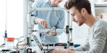 Tulevased insenerid sirguvad ettevõtete ja koolide koostööst. Foto: Shutterstock