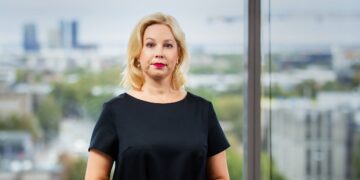 Tööstussektori väikesepalgalised töötajad vajavad motiveerivaid lisaboonuseid. Renditööjõu ettevõtte Finesta värbamisjuht Kerli Kadak. Foto: Raul Mee