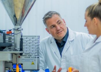 Eesti looduskosmeetika sai endale ümber keskkonda säästva pakendi. Janno ja Berit Joosepit on juba aastaid huvitanud merevetikate põnev maailm. Nüüdseks on sellest huvist välja kasvanud tootesari, mis üha täieneb. Foto: Berrichi/erakogu