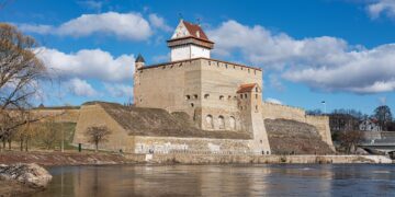 Narva linnus, Narva, Ida-Virumaa. Foto: By A.Savin - Own work, FAL, https://commons.wikimedia.org/w/index.php?curid=119373895