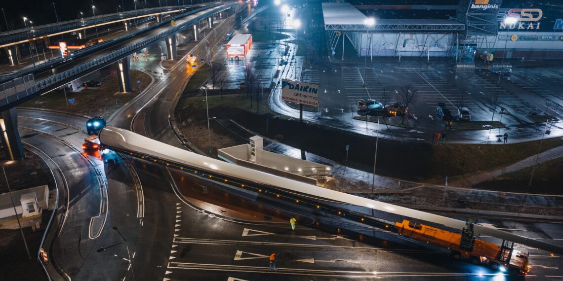 Sel nädalal hakkas Enefit Green transportima Klaipeda sadamast tuulikute osi Leedus valmivasse Kelme tuuleparki. Foto: Enefit Green / Anrius Kundrotas