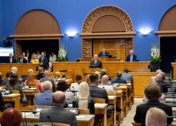 Energeetika on tõusnud poliitikute seas oluliste teemade sekka. Pealkiri: Riigikogu istungitesaal sügisel 2023. Allikas: Riigikogu fotoarhiiv. Autor: Erik Peinar