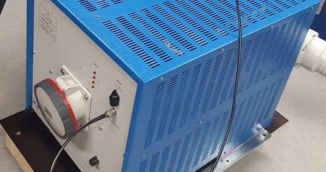 Tehnikaülikool sai katseseadme, mis võimaldab mõõta elektriseadmete põhjustatud elektripaigaldiste häiringuid.