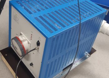 Tehnikaülikool sai katseseadme, mis võimaldab mõõta elektriseadmete põhjustatud elektripaigaldiste häiringuid.