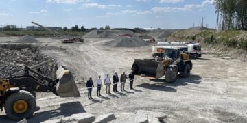 Tallinna külje all avati uus lubjakivikarjäär. Foto: Kliimaministeerium / Viktoria Korpan