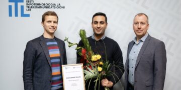 Fotol ITL-i president Ats Albre, eelmise aasta stipendiumi saaja Mohammad Eslami ja ITL-i juhatuse liige Ivo Lasn (foto: J. Jõhvikas).