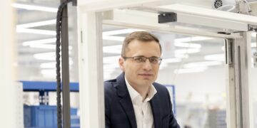 Roboteid tootva ja ettevõtetele automatiseerimislahendusi pakkuva Tech Group tegevjuht Martin Sutrop leiab, et kriisiaastad üle elanud Eesti tööstusettevõtted peaksid oma ärimudelites inventuuri tegema – maailm on muutunud ja see, mis eile töötas, ei pruugi homme olla enam konkurentsivõimeline. Foto: Renee Altrov, Tech Group