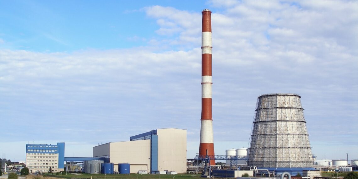 Jäätmereform. Iru soojuselektrijaam. Foto: Wikipedia