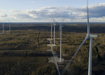 Sopi-Tootsi tuulepargis on küll siinmail ennenähtamatult kõrged tuulikud, ent kuna need paiknevad sisemaal, siis teadaolevalt need radarihäiringuid ei põhjusta. Foto: Eesti Tuuleenergia Assotsiatsioon