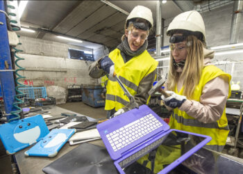 Ringmajandusele üleminek. Jäätmematerjalide taaskasutusele on suunatud ka Kuusakoski algatatud noorte keskkonnaprogramm Rohejaht, milles tänavu osales üle Eesti enam kui 15 400 inimest. Foto: Vallo Kruuser