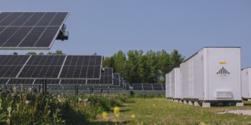 Eestisse on kiiresti vaja rajada uusi elektritootmisvõimsusi: tuule- ja päikeseelektrijaamu ja neid toetavat salvestust.