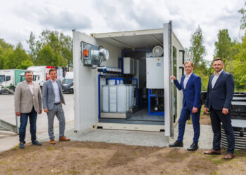 Taaskasutusprojekti käivitajad: Lauri Luurmees, Hardi Tammis, Joonatan Oras, Jan Tomingas. Foto: Arno Mikkor/Spacedrip