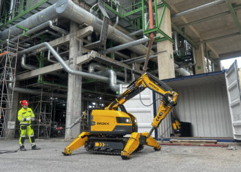 Kaugjuhitav robotseade Brokk-170 Enefiti põlevkiviõli tehases. Foto: Enefit Solutions