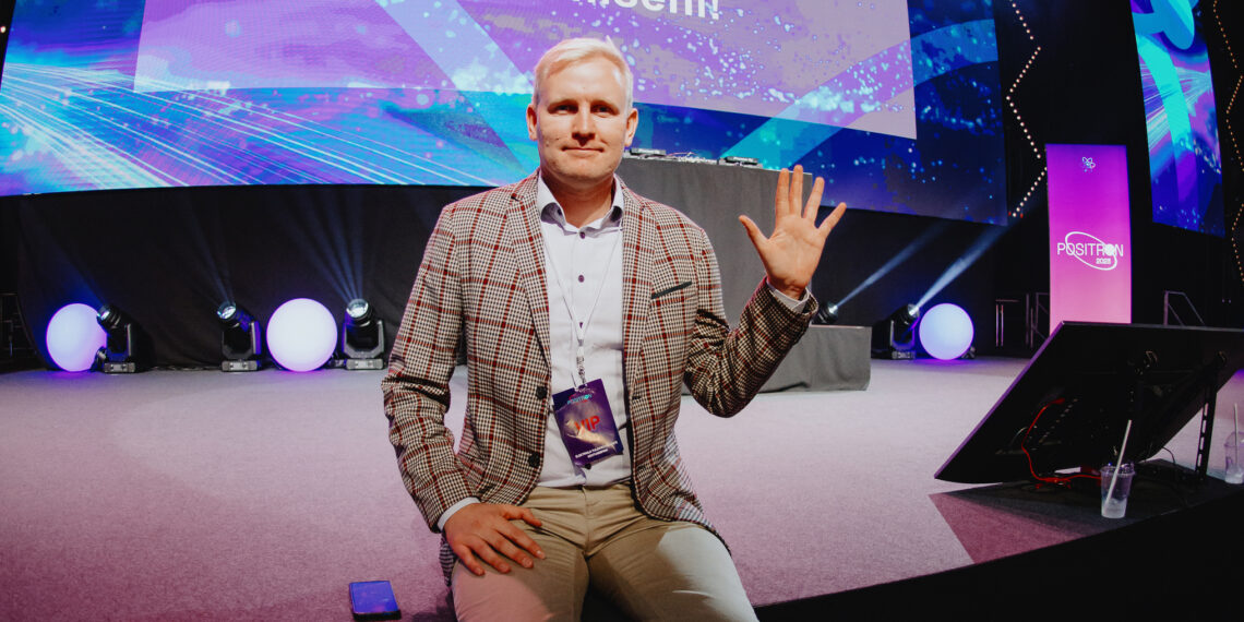 Kaarel Jänes leiab, et suudame elektrifitseerimise uue lainega toime tulla vaid siis, kui koolitame vajalikul arvul elektrivaldkonnas kompetentseid ja ümberõppimisvõimelisi spetsialiste. Foto: Rauno Liivand