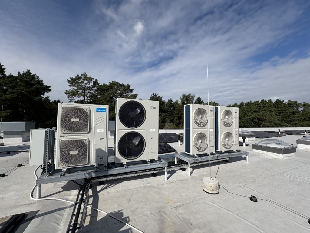 Meditsiini- ja ärikeskus, Merivälja tee 33. Foto: Rene Riisalu