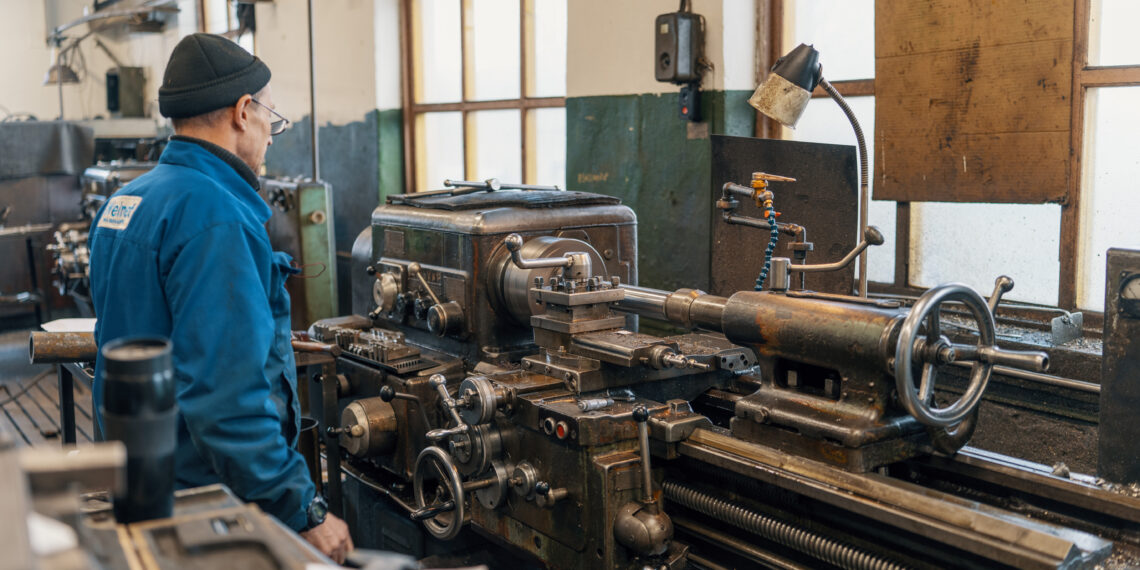 Tööõnnetus pole haruldane, kui tegemist on lahtiste pöörlevate osadega. Foto: Ain Alvela