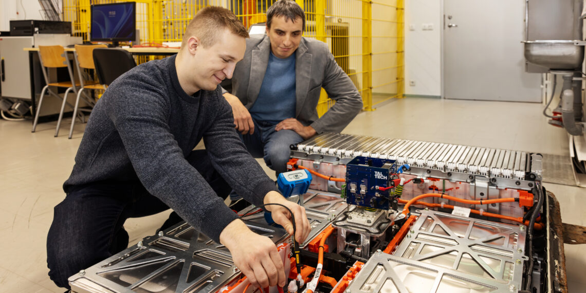 TalTechi elektroenergeetika ja mehhatroonika instituut pole ainult teadusasutus, vaid pakub oma laborites ka ettevõtjatele mitmesuguseid teenuseid.